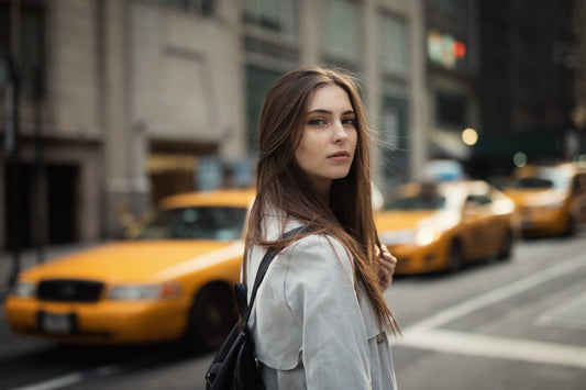 Leather vs. Other Materials: Why Women Prefer Leather for Everyday Backpacks